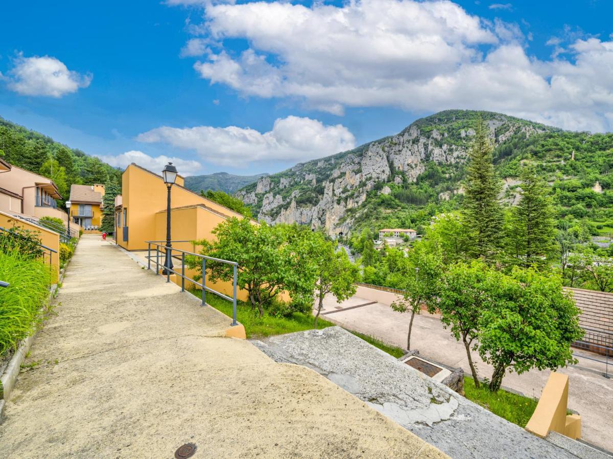 Vacancéole - Résidence Les Gorges Rouges Guillaumes Esterno foto