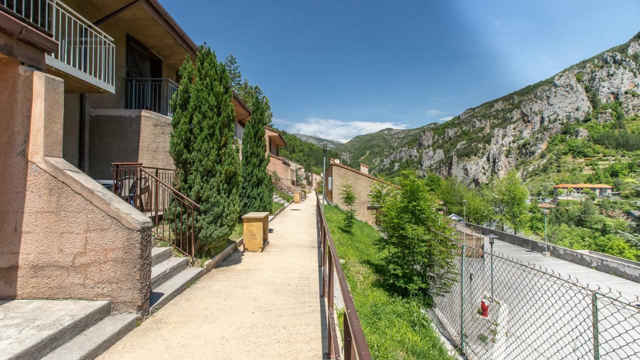Vacancéole - Résidence Les Gorges Rouges Guillaumes Esterno foto